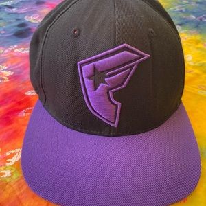 Famous stars Straps hat